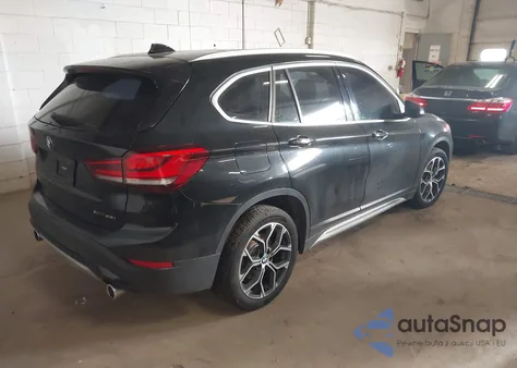 2021 BMW X1 xDrive28I z USA, uszkodzony, nr VIN WBXJG9C02M5S03709